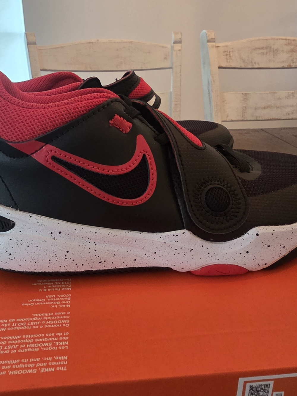 Nike Kids Black & Red Athletic Shoes *NEW*